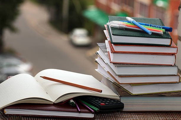 Cfp Convegno internazionale "Insegnare la letteratura - insegnare attraverso la letteratura"